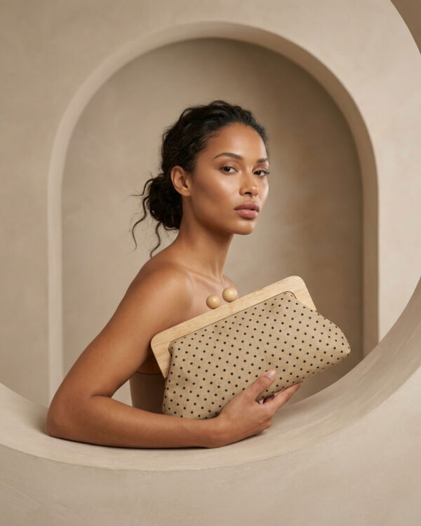 Bolso de Mano Lunares y Madera 5